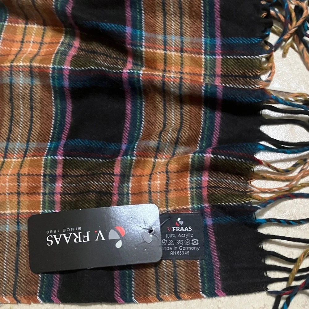 Fraas Men's Plaid Fringe Scarf in Black, Brown and Blue